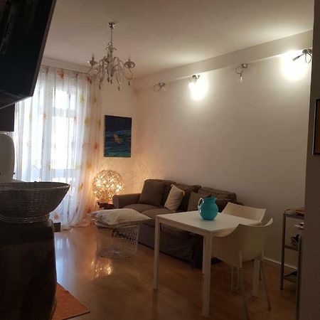 Romantica Fuga Con Vista Panoramica Sulla Citta Di Savona Apartment Exterior foto